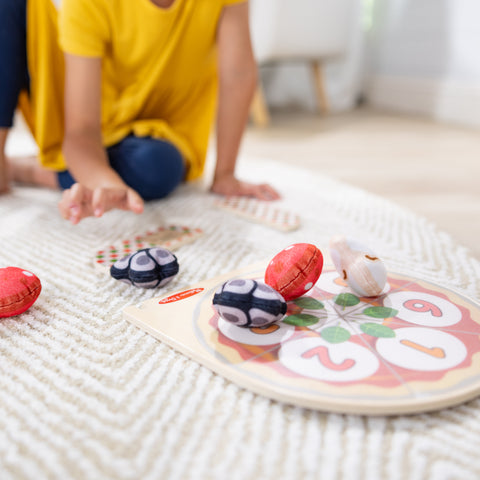 Melissa & Doug Pizza Topping Toss*