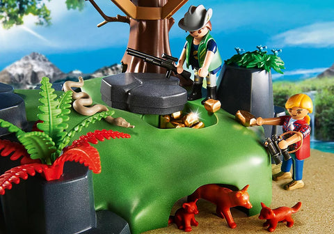 Playmobil Adventure Tree House packaging