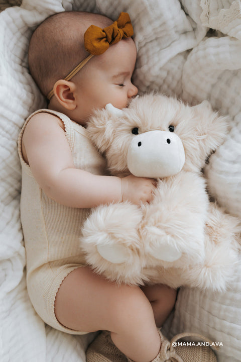 Snuggle Bunnies Hilda The Highland Cow