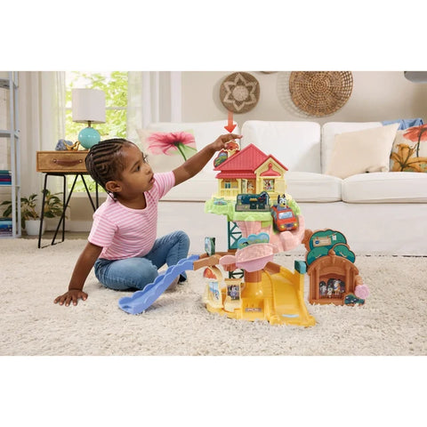 VTech Bluey Road Trip Play Set accessories and figures